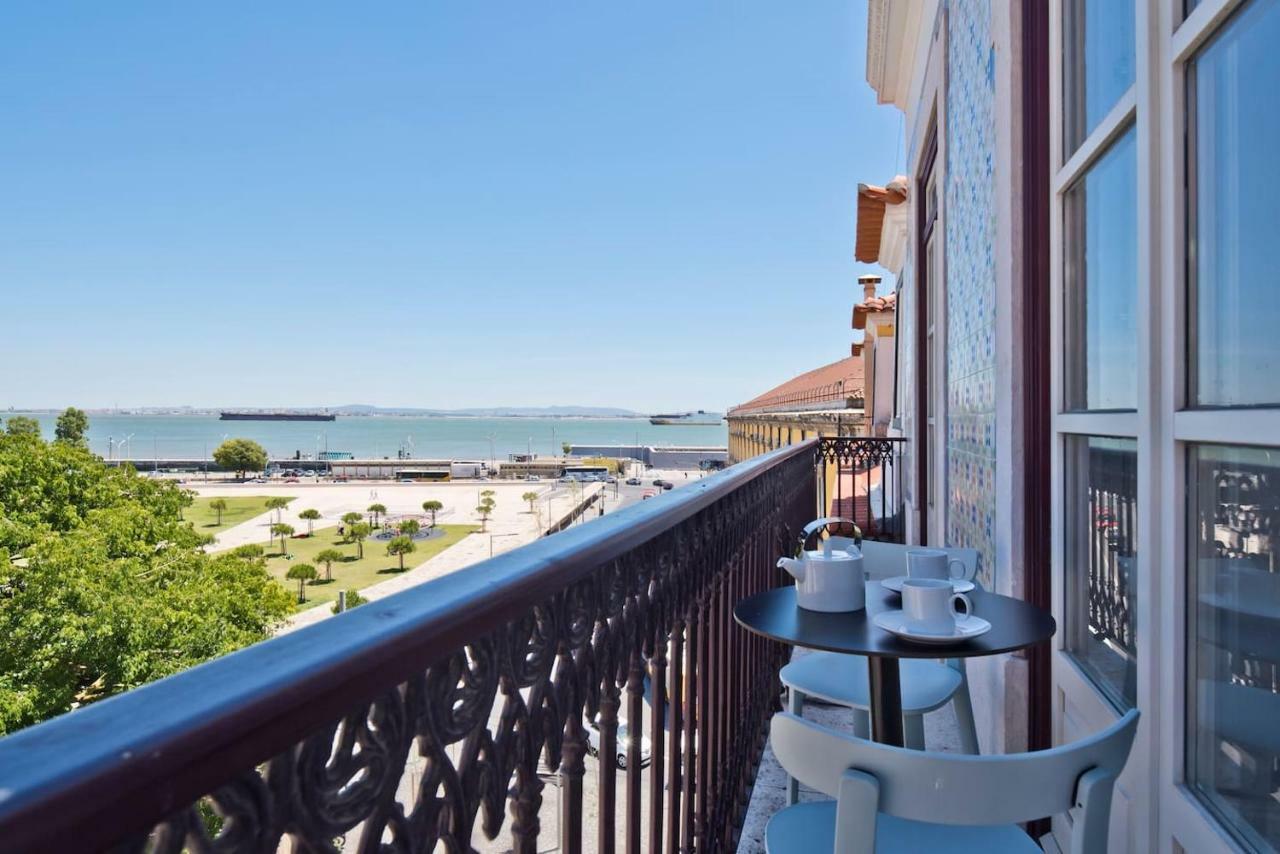 Unique 2 Bdr Apt Sea View Baixa Alfama D * Lisbon